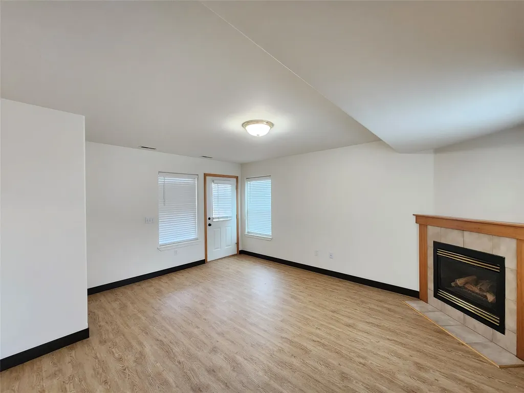 1996/1998 Greatview Avenue Kalispell MT 59901