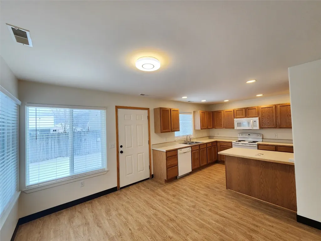 1996/1998 Greatview Avenue Kalispell MT 59901