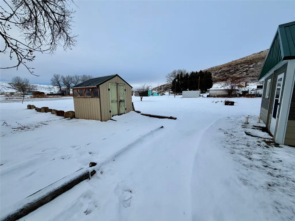 24 Luxor Lane Sand Coulee MT 59472
