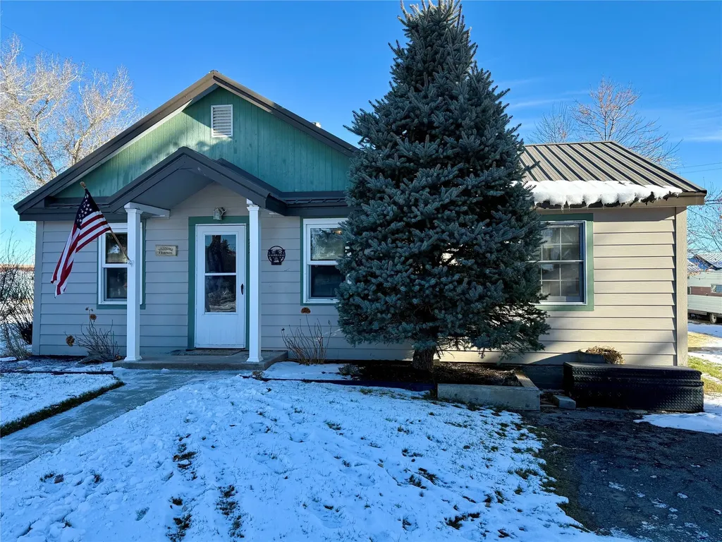 227 5th Avenue NE Choteau MT 59422