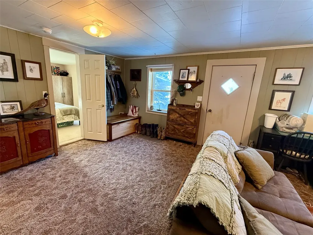 227 5th Avenue NE Choteau MT 59422