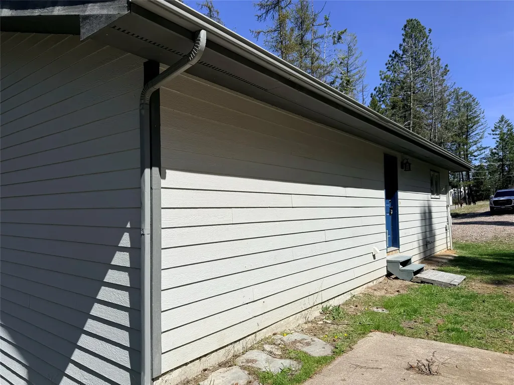 100 Political Hill Lakeside MT 59922