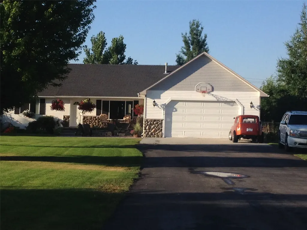 513 Jared's Way Corvallis MT 59828