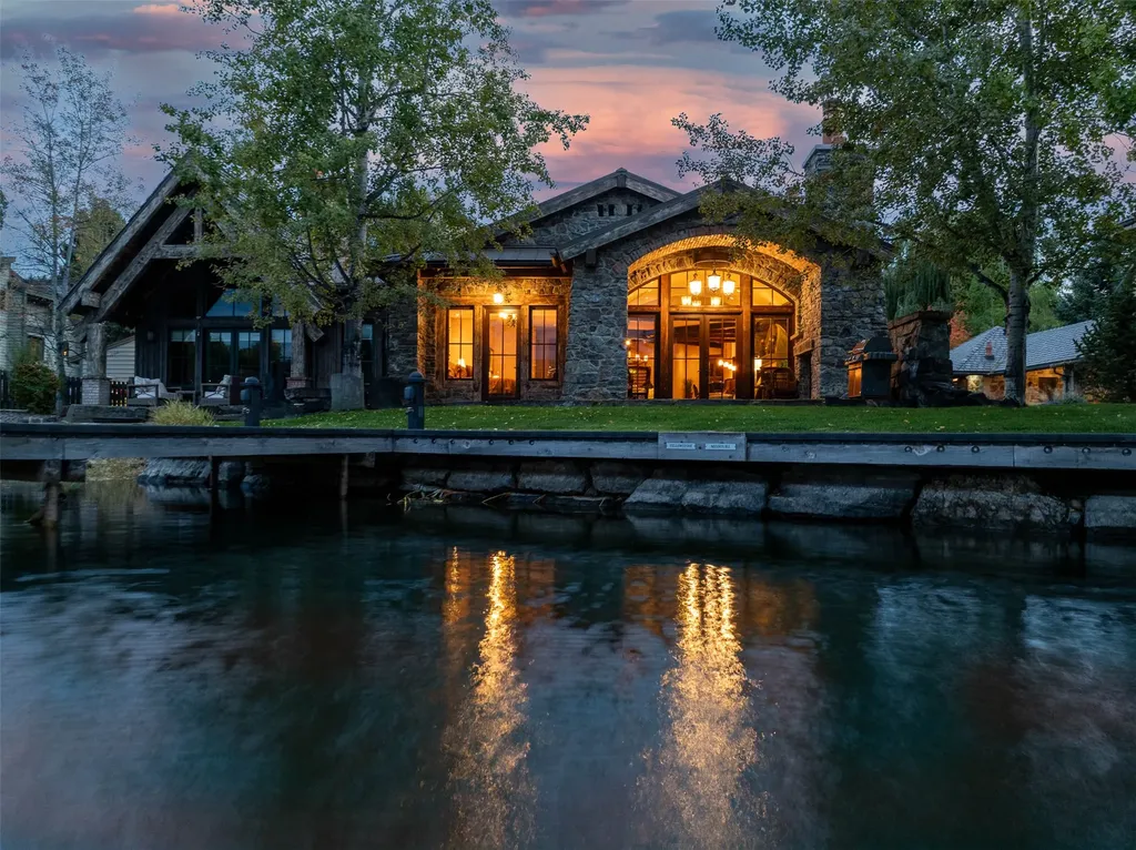 45 Bear Dance Village Bigfork MT 59911