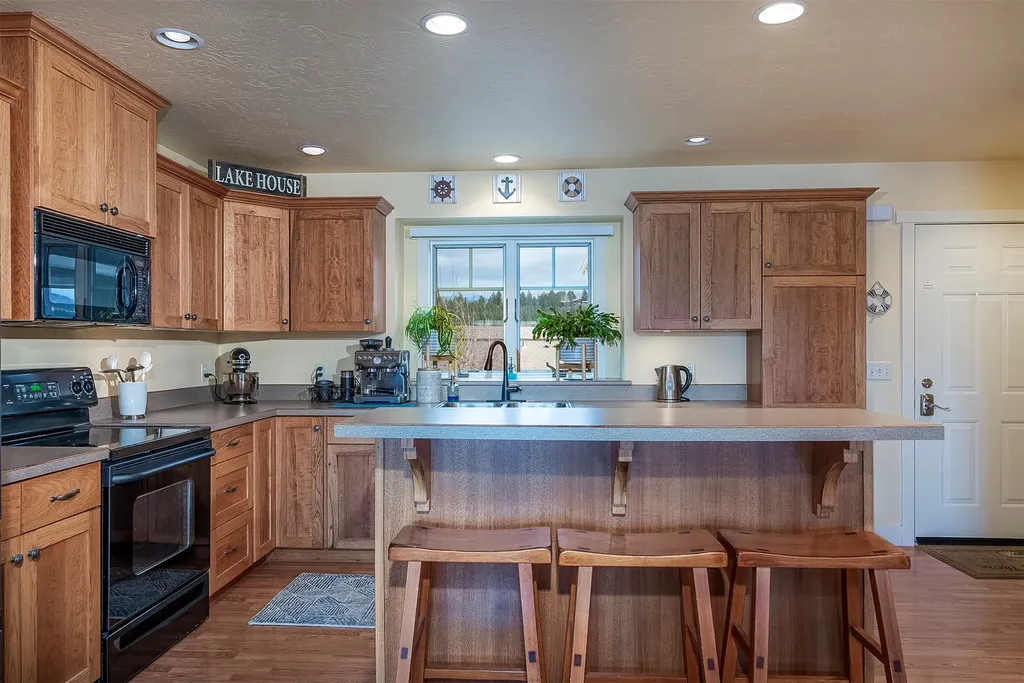 2036 Marina Court Bigfork MT 59911