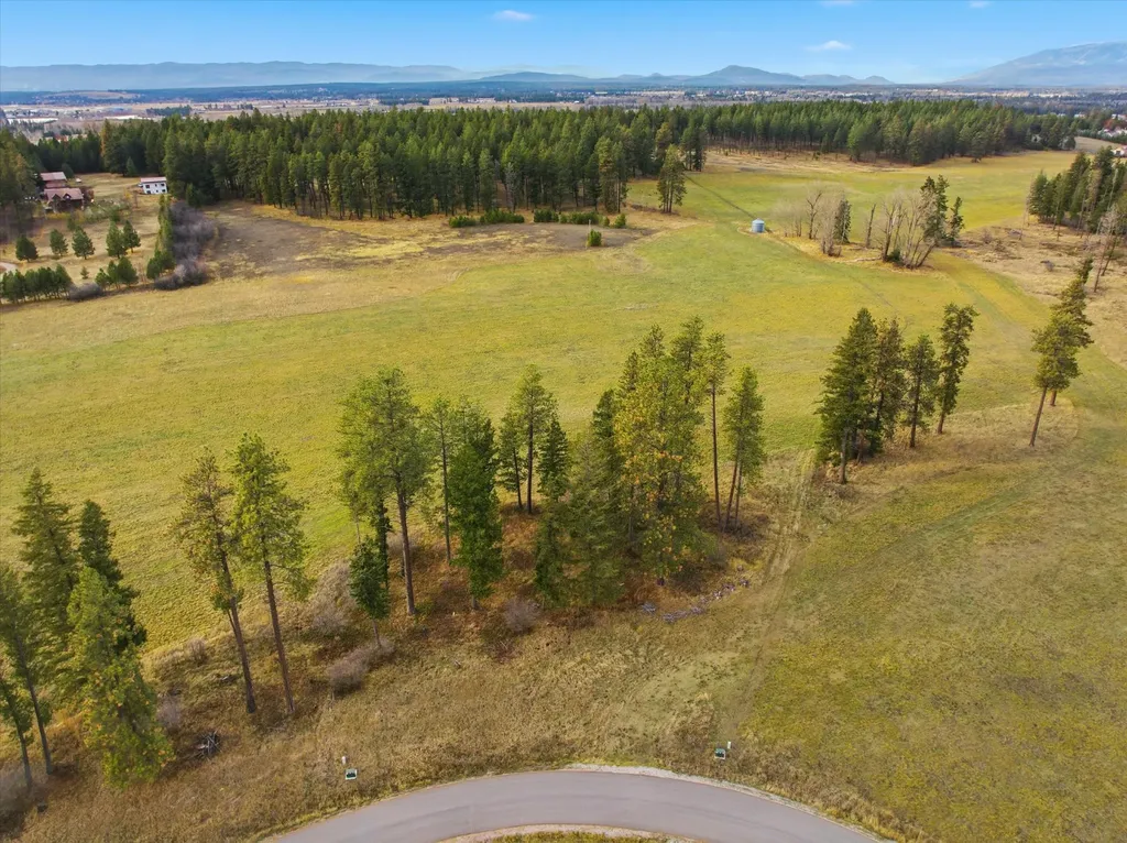 189 Patriots Lane Columbia Falls MT 59912