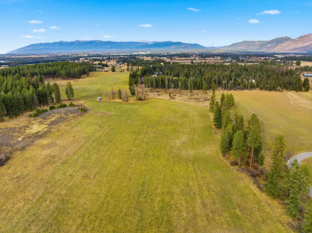 189 Patriots Lane Columbia Falls MT 59912
