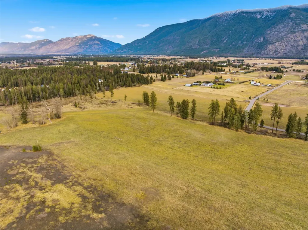 189 Patriots Lane Columbia Falls MT 59912