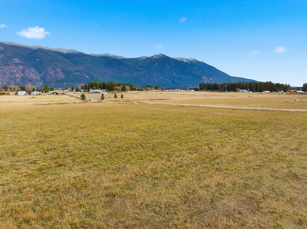 189 Patriots Lane Columbia Falls MT 59912