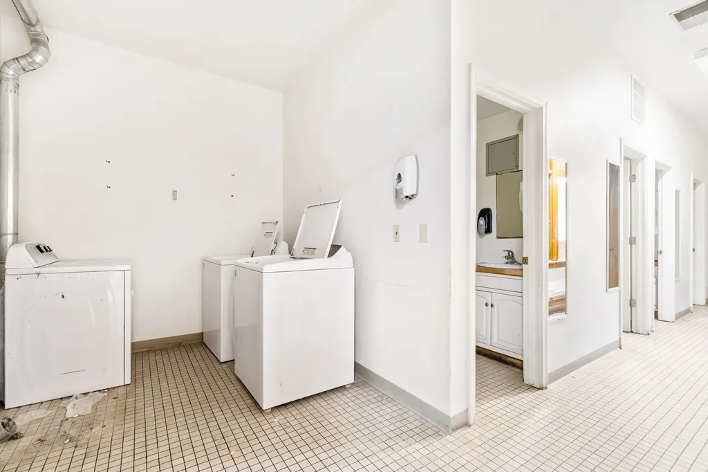 68 W Broadway Street Butte MT 59701