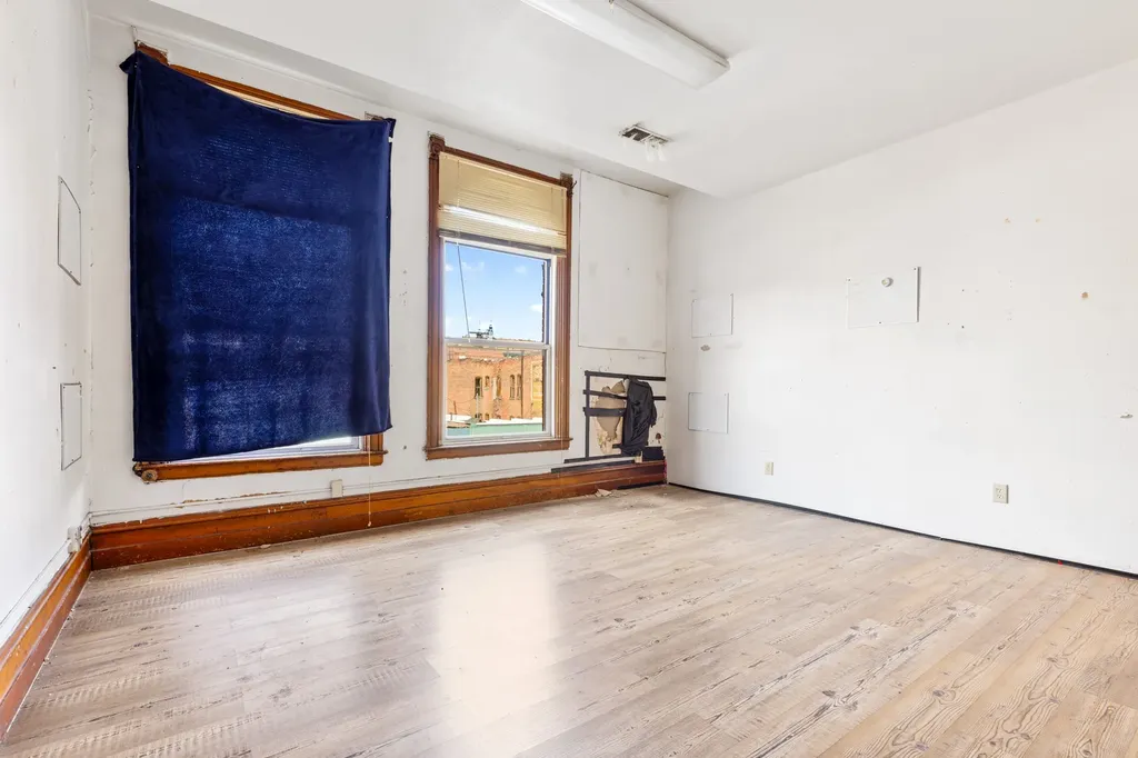 68 W Broadway Street Butte MT 59701