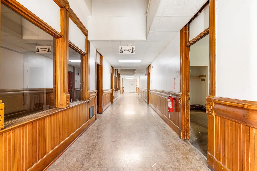 68 W Broadway Street Butte MT 59701