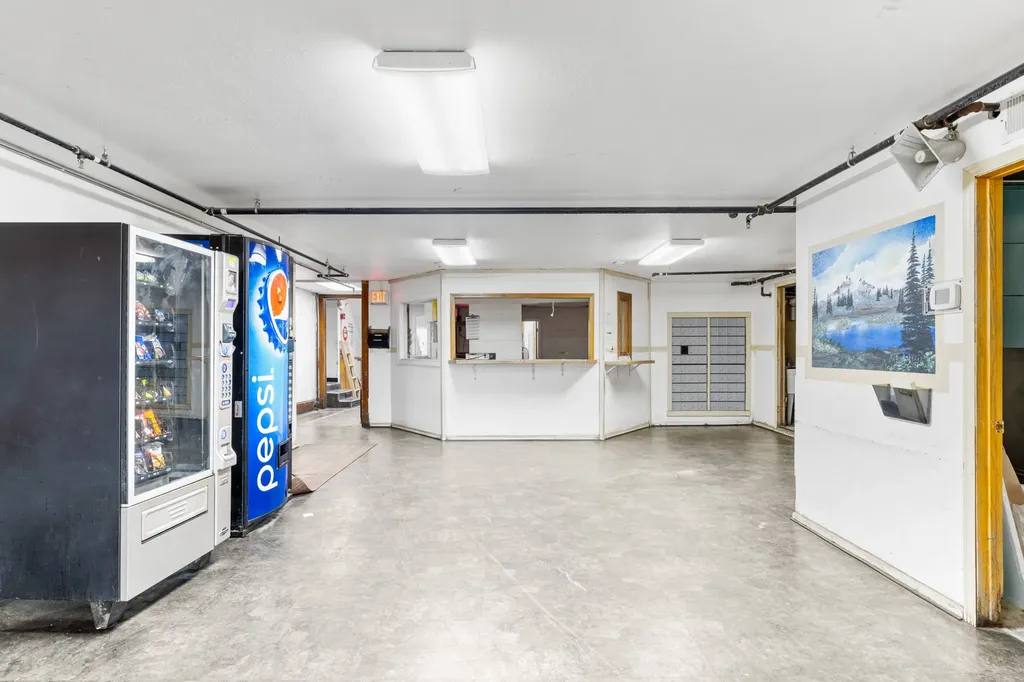 68 W Broadway Street Butte MT 59701
