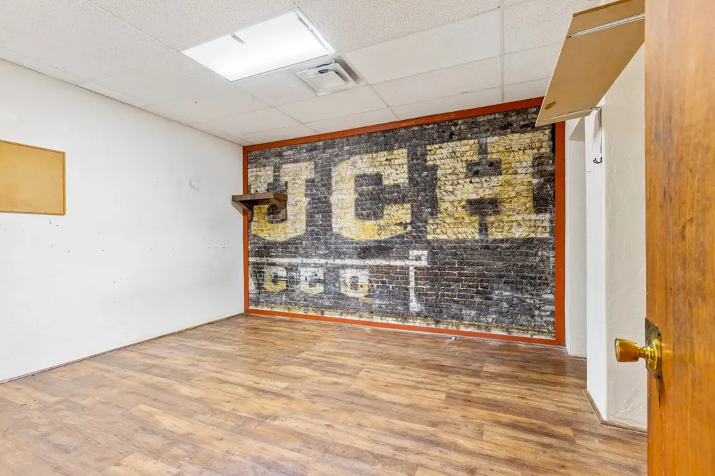 68 W Broadway Street Butte MT 59701