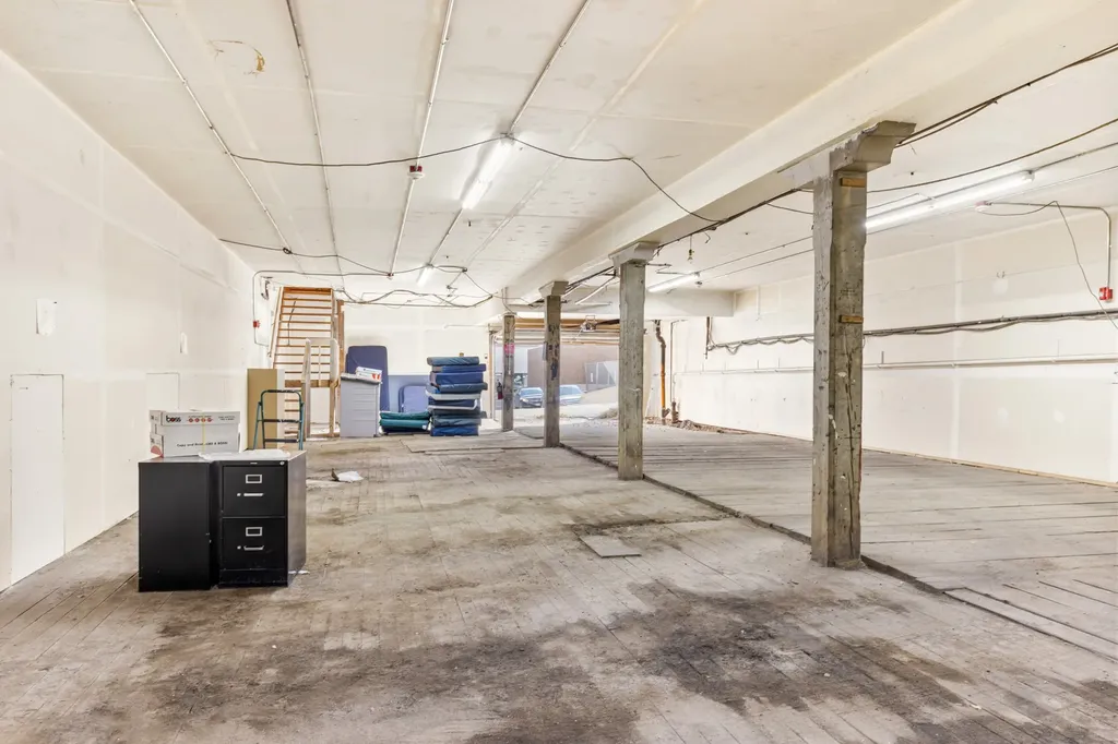 68 W Broadway Street Butte MT 59701