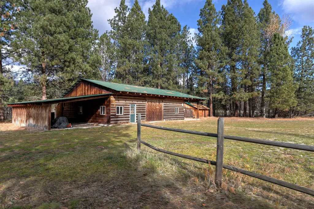 2377 Us Highway 93 S Hamilton MT 59840