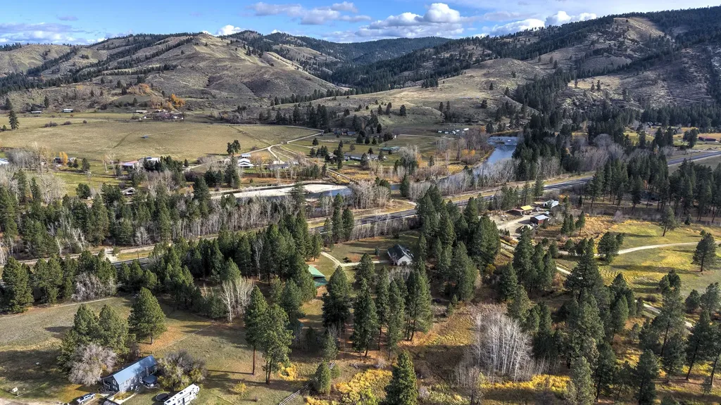 2377 Us Highway 93 S Hamilton MT 59840
