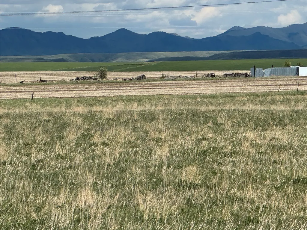 30 Red Coulee Road Belt MT 59412