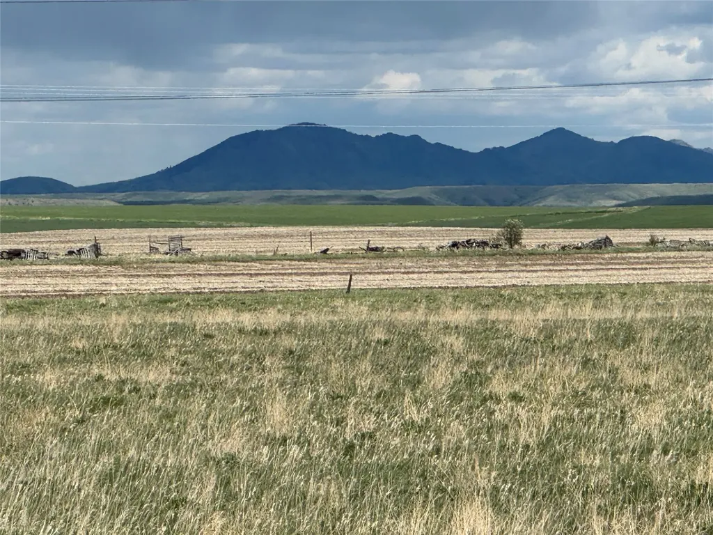 30 Red Coulee Road Belt MT 59412