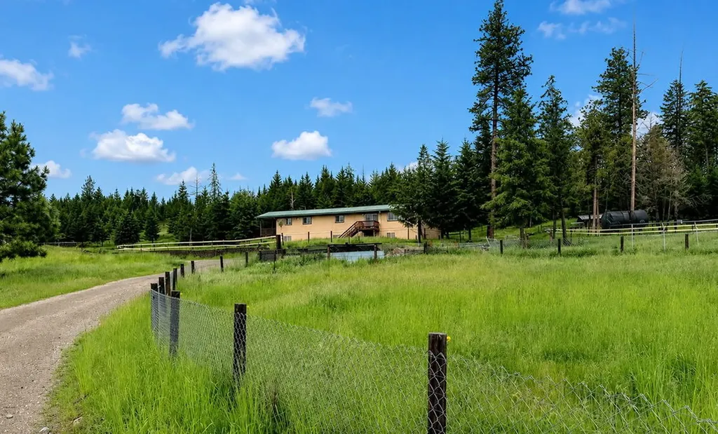 19649 Golden Pine Lane Proctor MT 59929