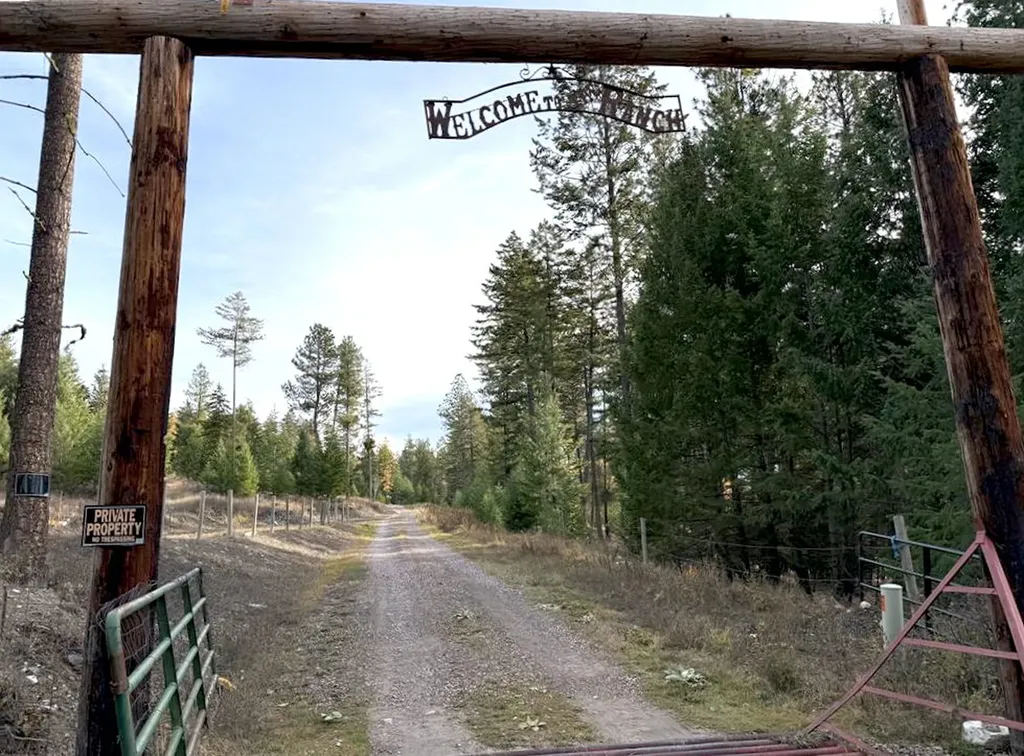 19649 Golden Pine Lane Proctor MT 59929