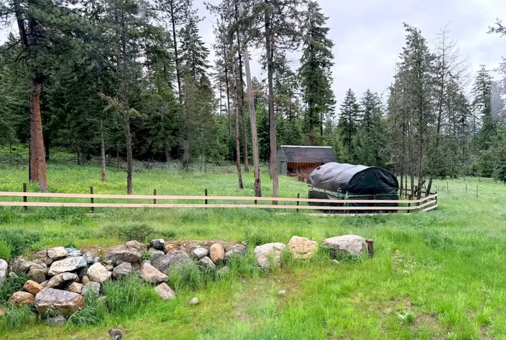 19649 Golden Pine Lane Proctor MT 59929