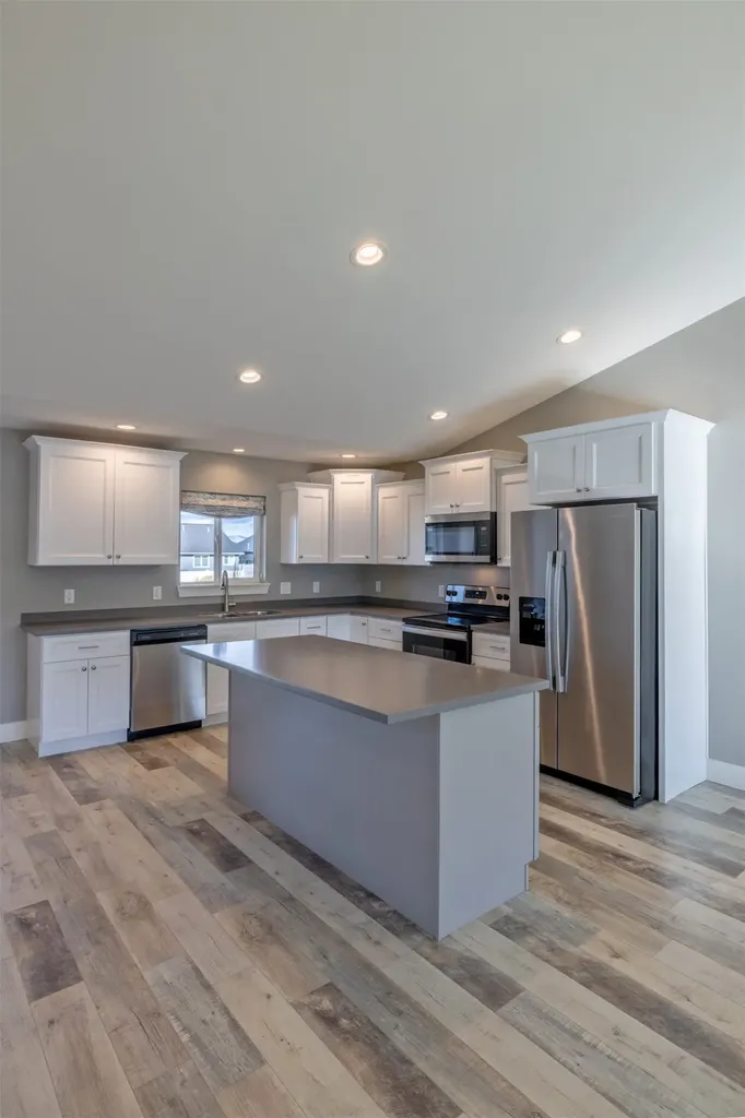 1325 Cambray Loop Helena MT 59602