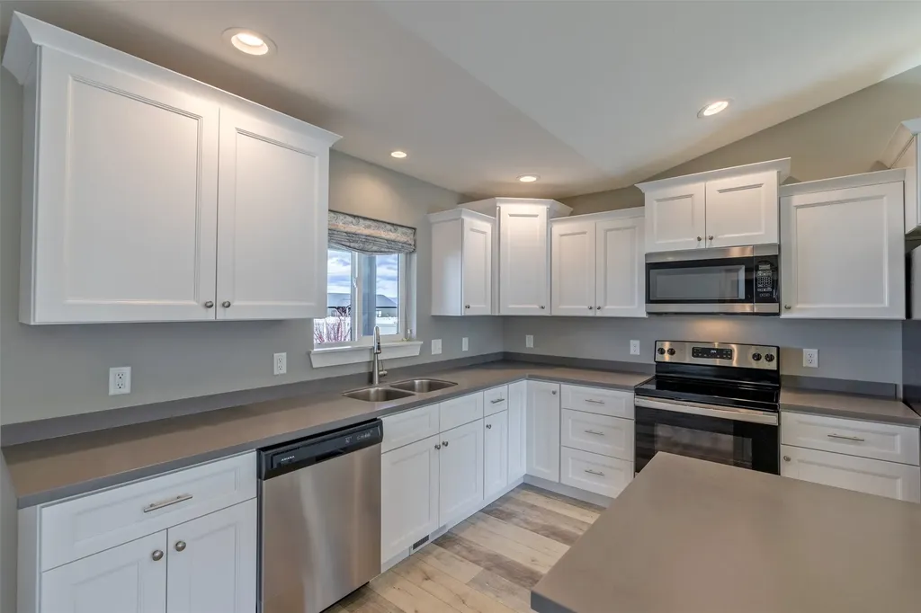 1325 Cambray Loop Helena MT 59602
