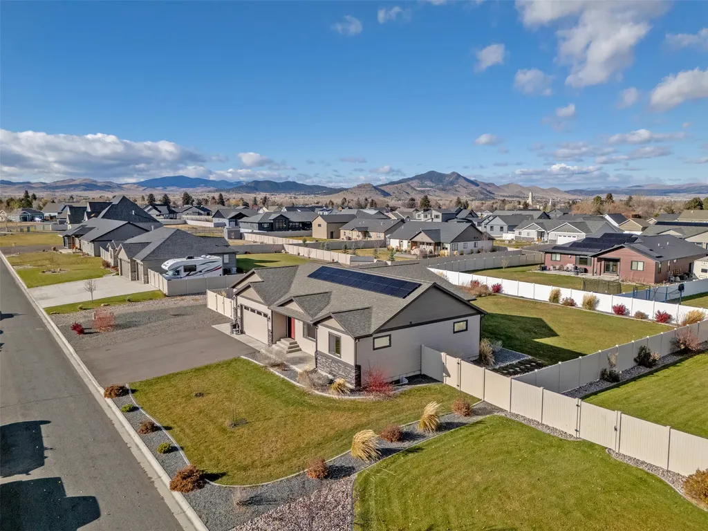 1325 Cambray Loop Helena MT 59602