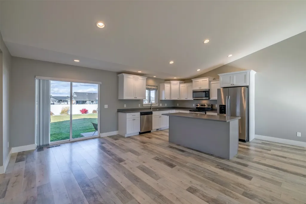 1325 Cambray Loop Helena MT 59602