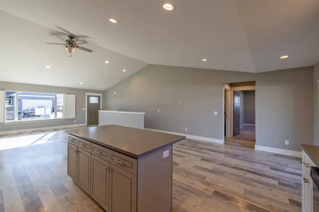 1325 Cambray Loop Helena MT 59602