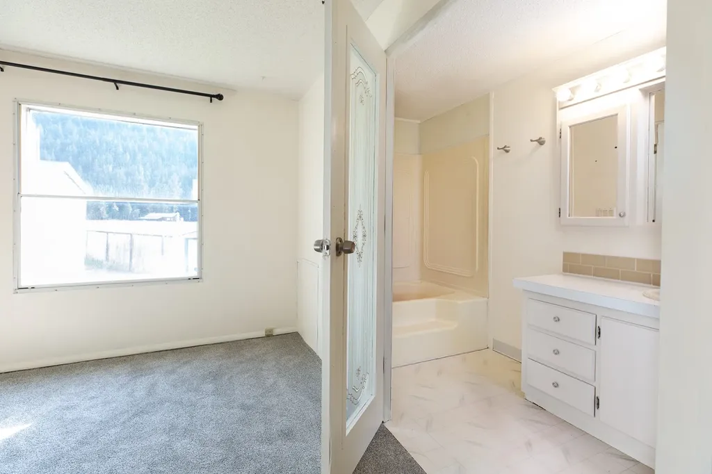 3360 Big Flat Road Missoula MT 59804
