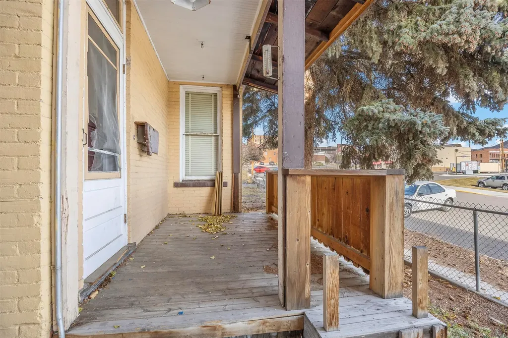 225 S Dakota Street Butte MT 59701