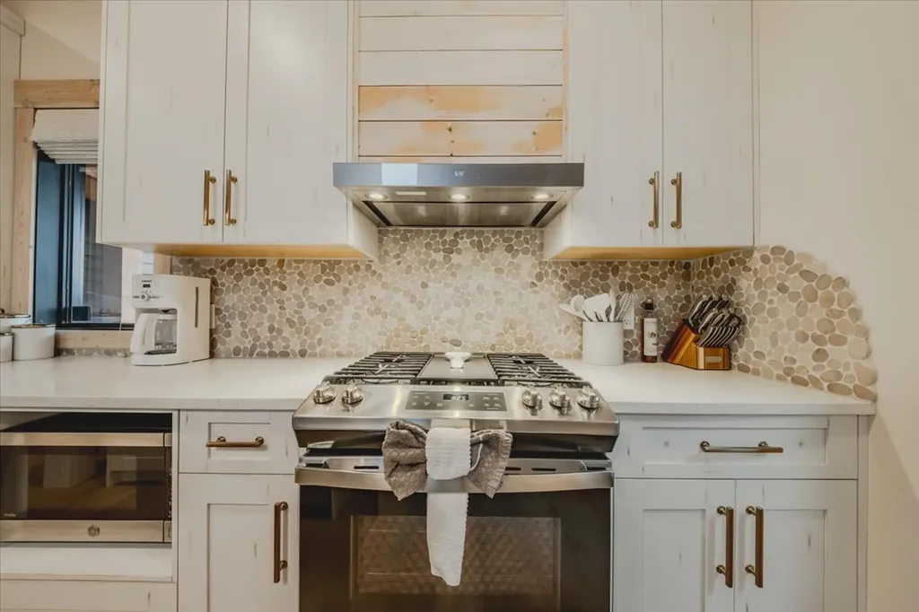 20 Crooked Stick Way Eureka MT 59917