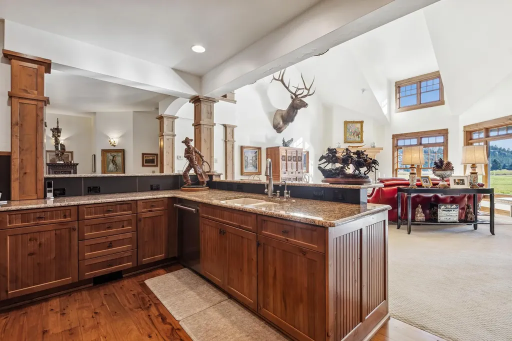 Nhn Eagle Bend Drive Bigfork MT 59911