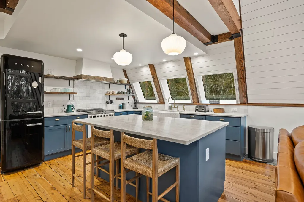123 Little Mountain Road Whitefish MT 59937