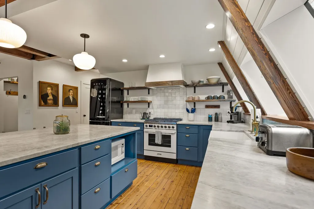 123 Little Mountain Road Whitefish MT 59937