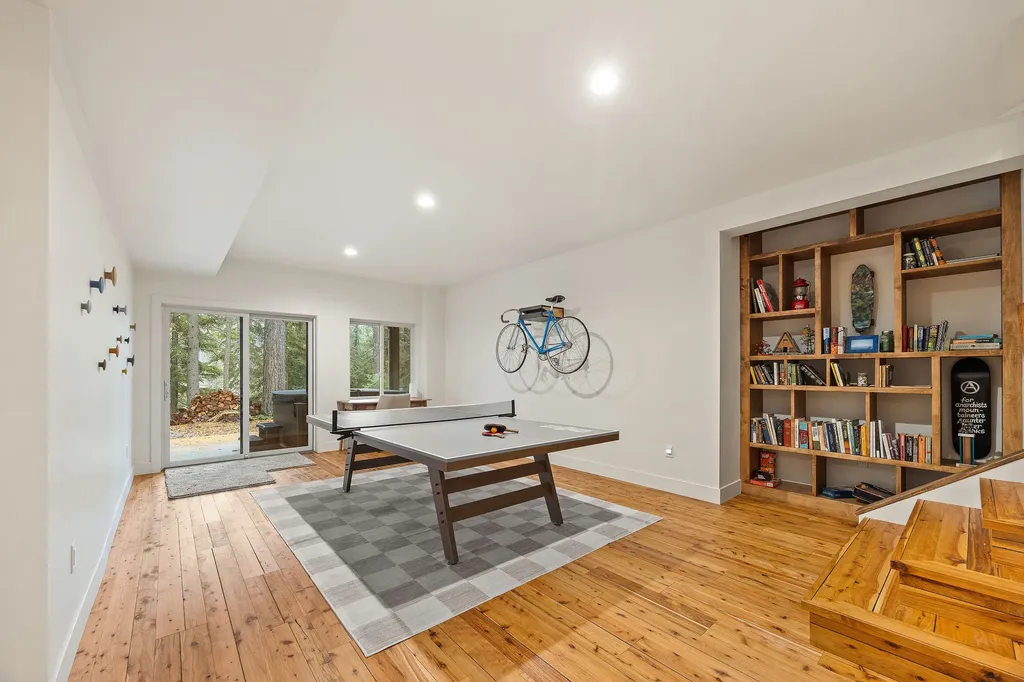 123 Little Mountain Road Whitefish MT 59937