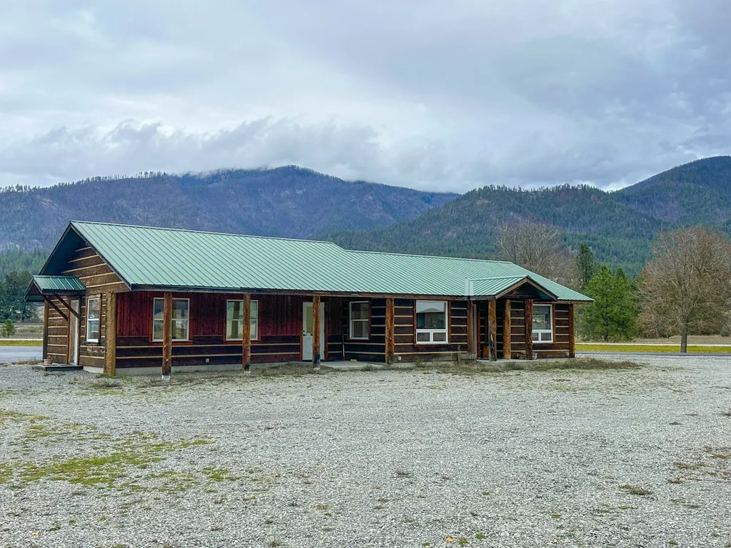 2618 Tradewinds Way Thompson Falls MT 59873