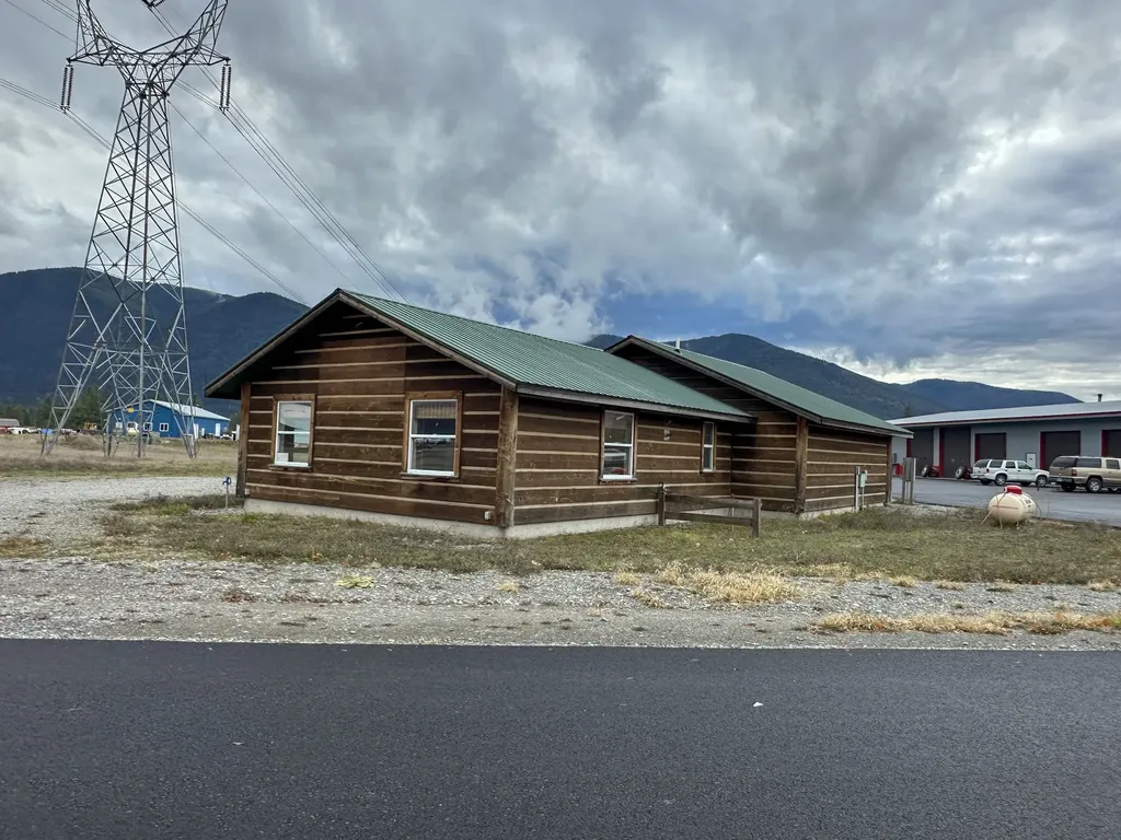 2618 Tradewinds Way Thompson Falls MT 59873