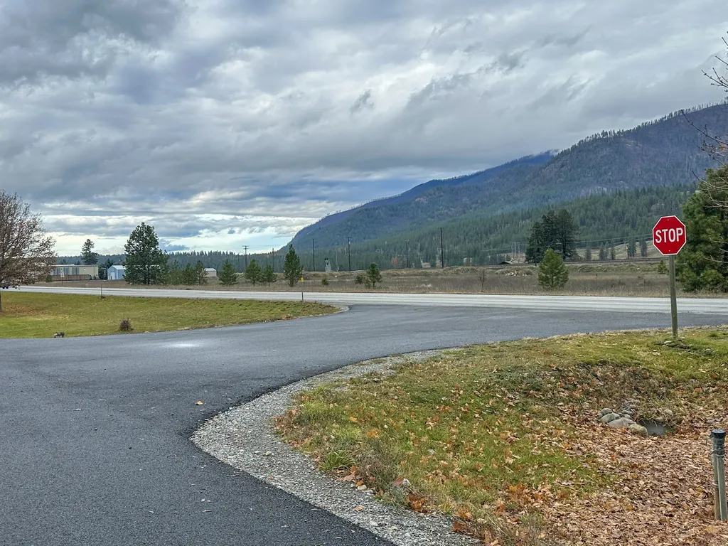 2618 Tradewinds Way Thompson Falls MT 59873