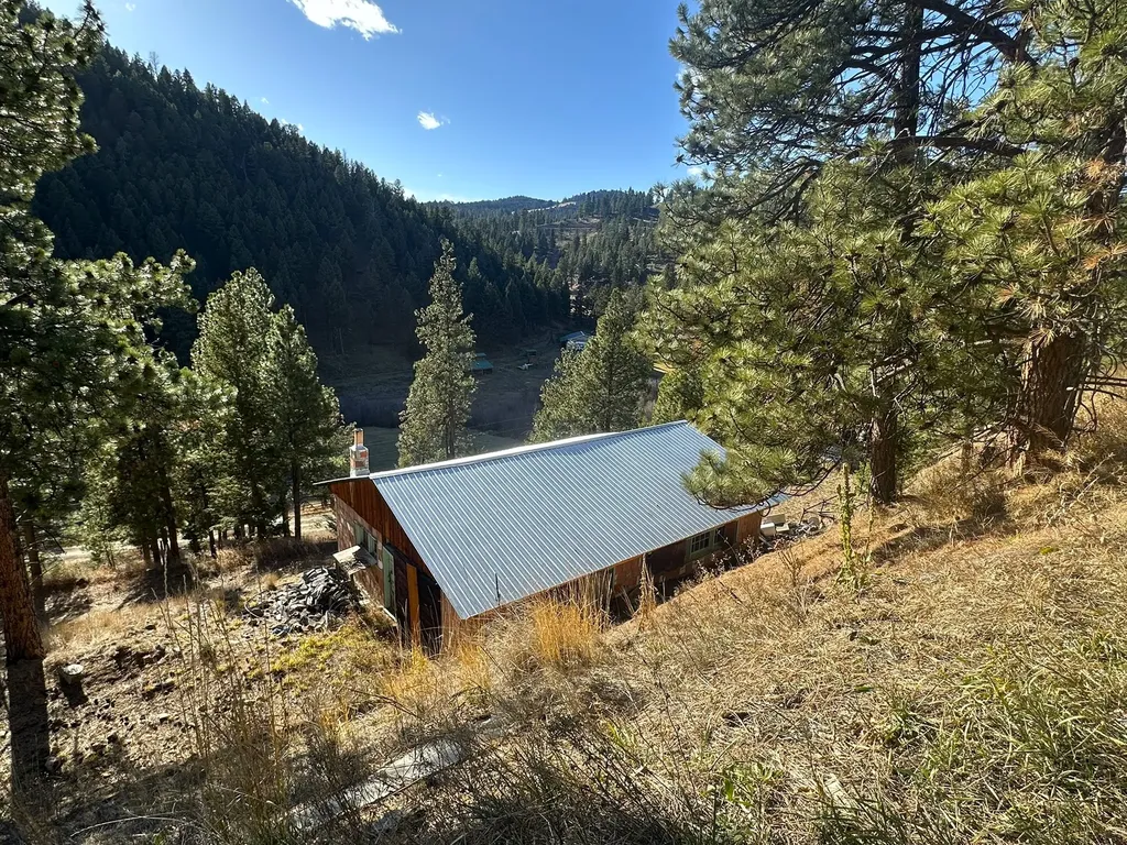 90 Travis Creek Road Clancy MT 59634