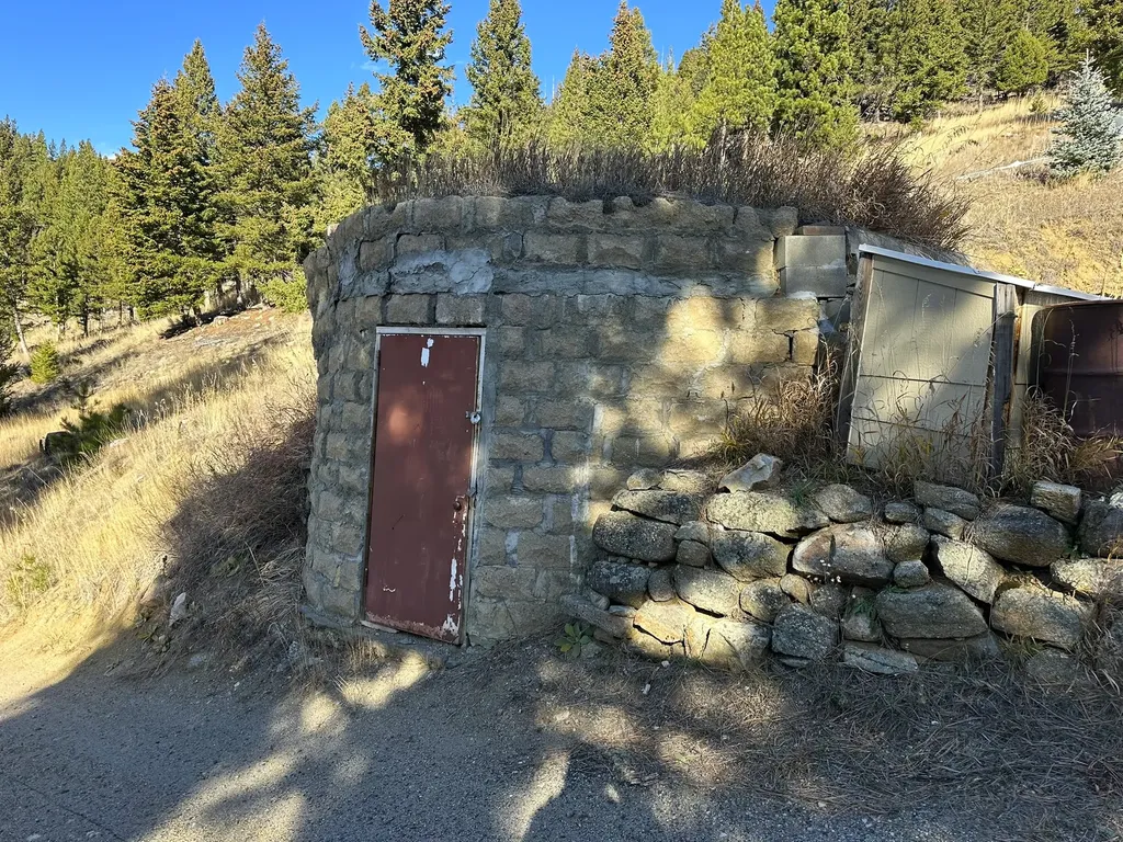 90 Travis Creek Road Clancy MT 59634