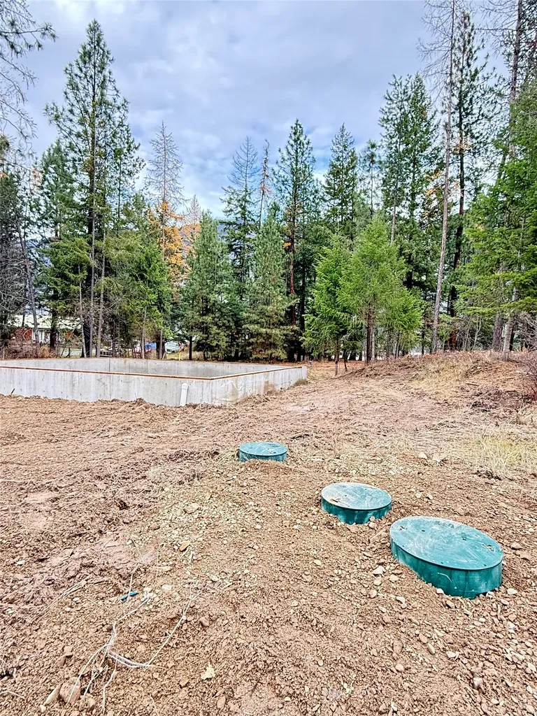 1750 W River Road Plains MT 59859