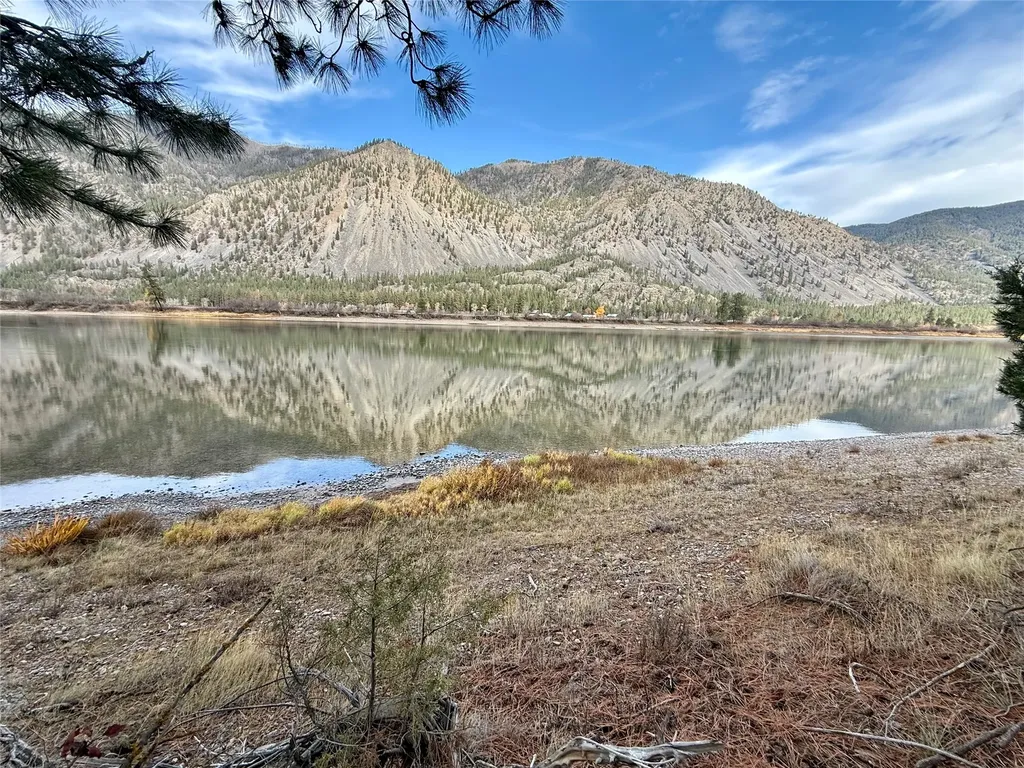 1750 W River Road Plains MT 59859