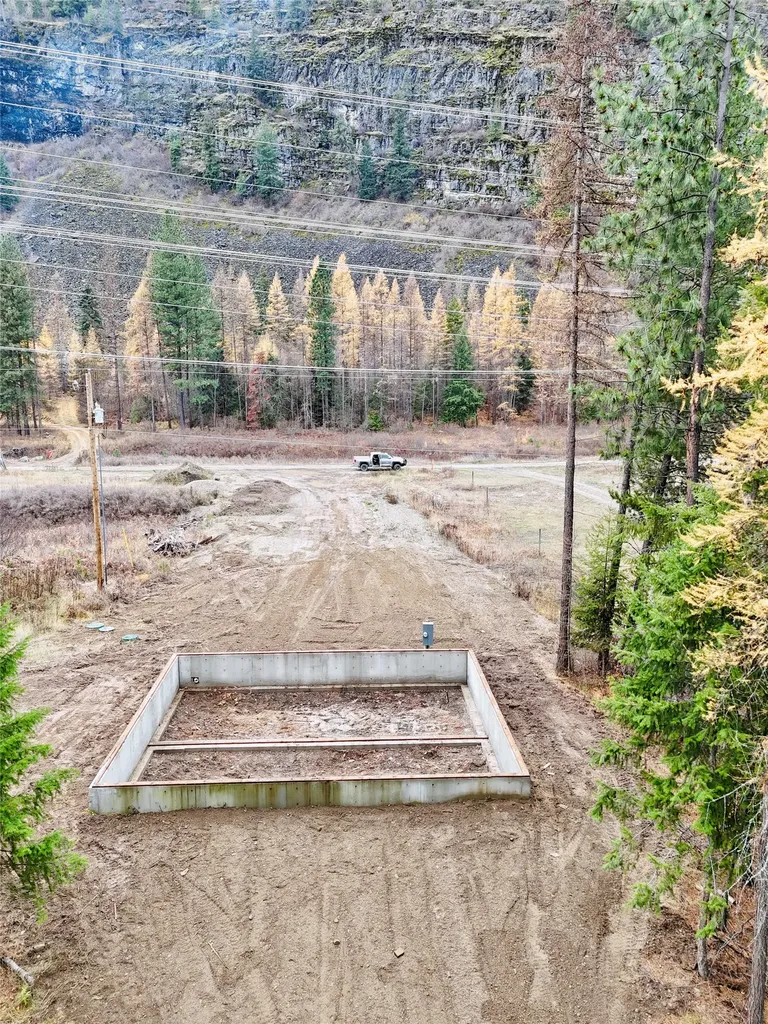 1750 W River Road Plains MT 59859