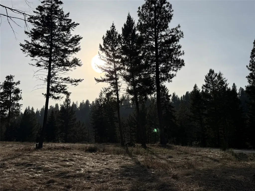 Nhn Hillandale Trail Eureka MT 59917
