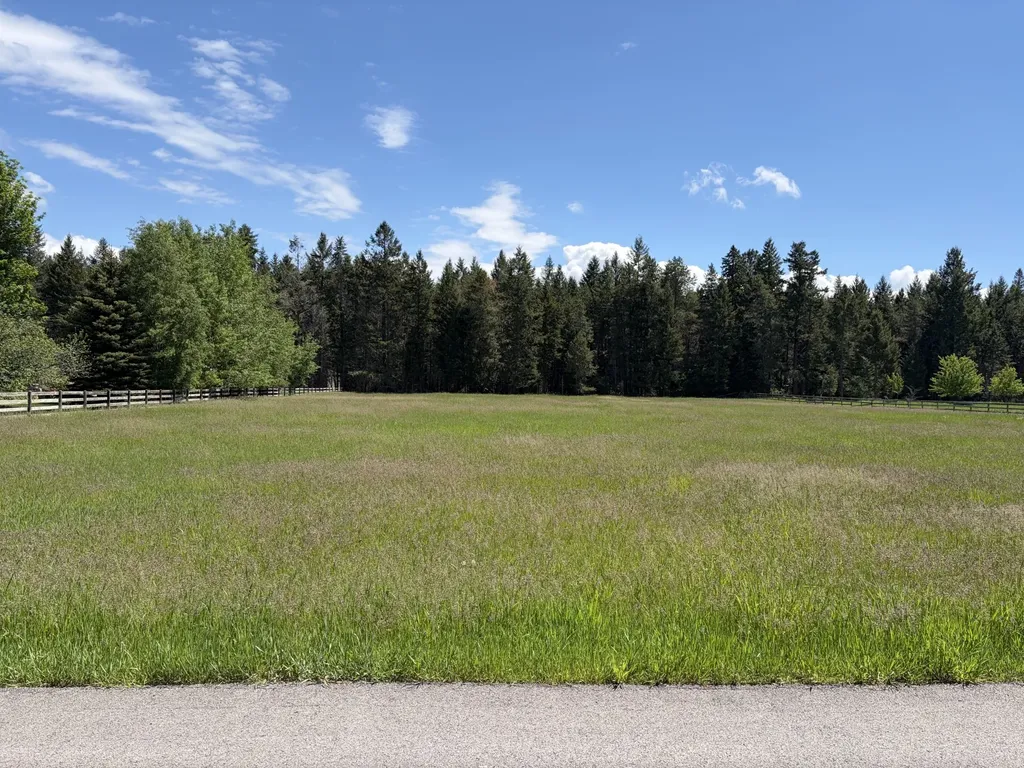 Nhn Conagher Lane Columbia Falls MT 59912