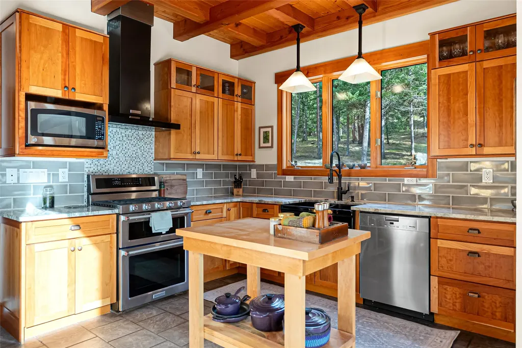 2503 Wild Bill Road Kila MT 59920