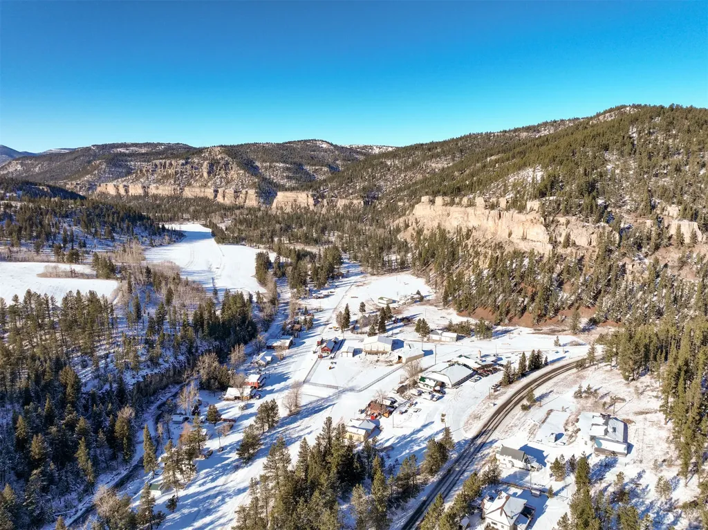 17 Missoula Avenue Monarch MT 59463